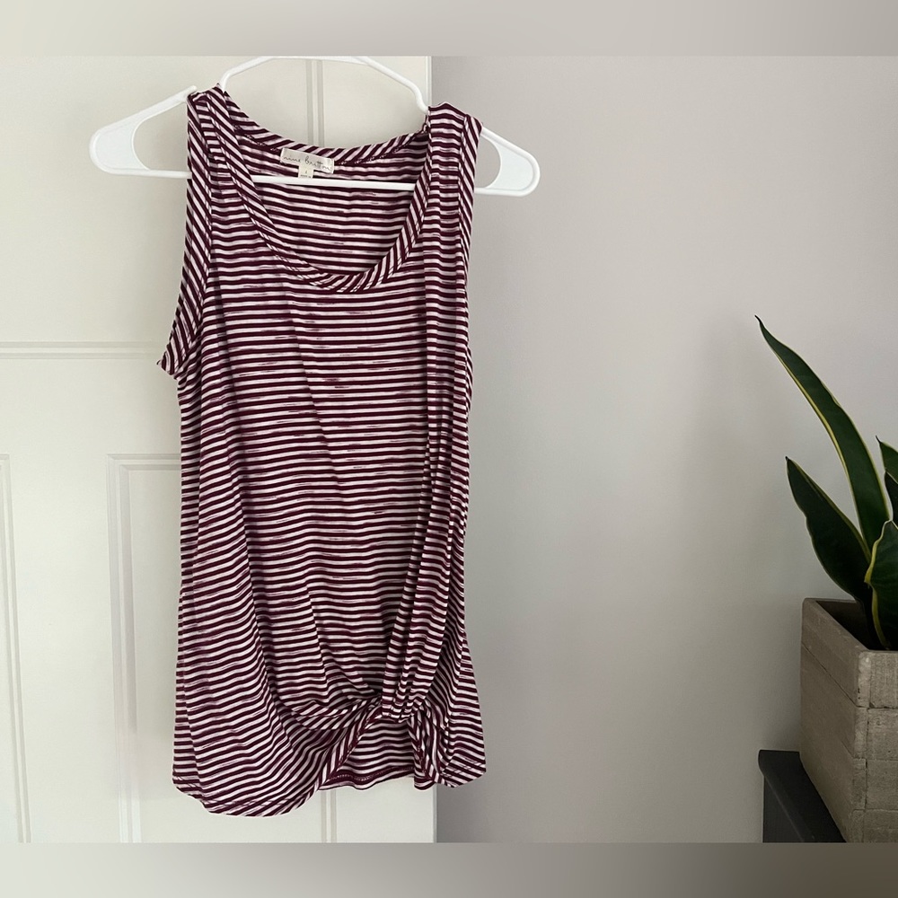 Levi’s Sleeveless Knot Top (Stitch Fix Item)